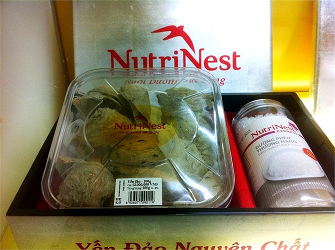 Hộp yến đảo này còn đắt đỏ hơn khi có giá 12 triệu đồng/100g
