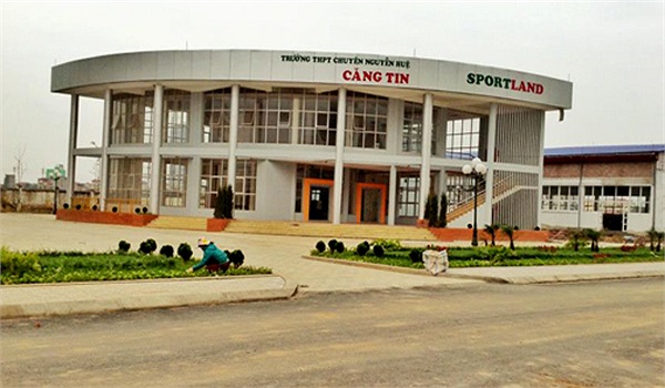 Được biết, căng tin này có trị giá 1 tỷ đồng