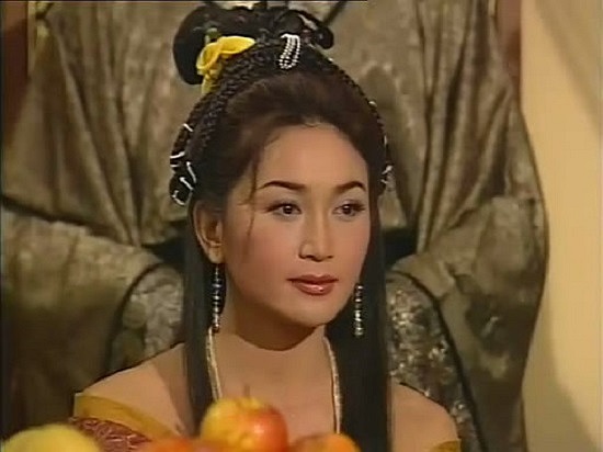 Ngoài Phan Kim Liên, Ôn Bích Hà còn có một vai diễn để đời khác là Đát Kỷ trong Bảng Phong Thần 2001.