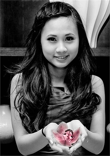 Cô bạn xinh xắn này là Bùi Ngọc Thùy Dương - đã có 9 năm sống và học tập tại Mỹ