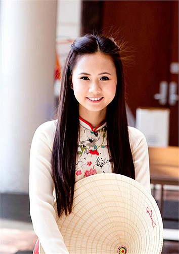 Thùy Dương hiện đang là sinh viên năm 3 ngành Kỹ thuật Tài chính, tại Virginia Commonwealth University, Mỹ