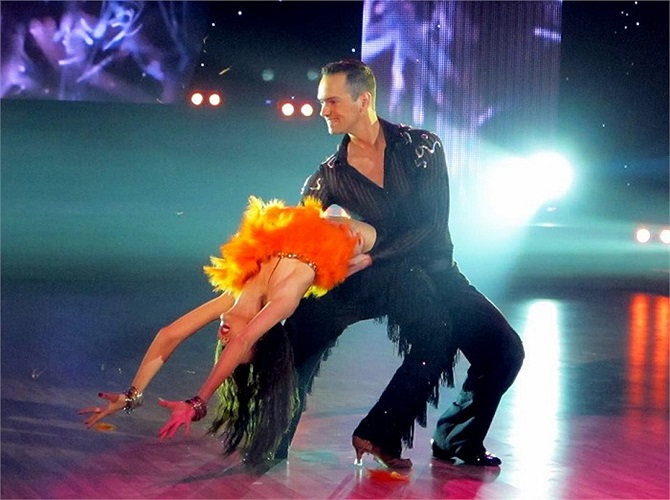 Ngọc Quyên tiếc nuối nói lời chia tay Bước nhảy hoàn vũ 2013 ngay trước thềm chung kết.