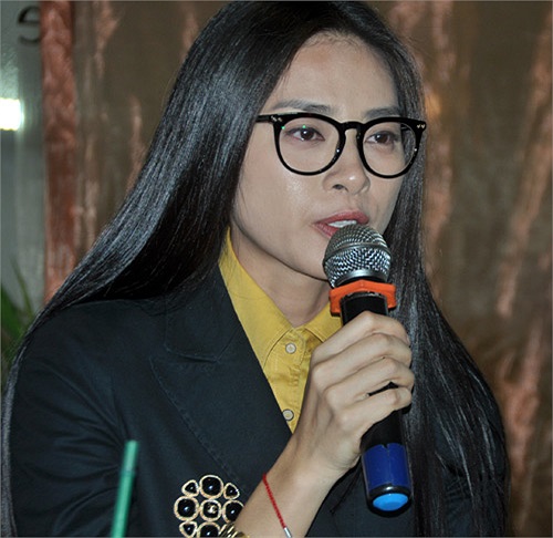 Ngô Thanh Vân giải thích, trong hợp đồng đã ký, mức lương cứng dành cho mỗi thành viên 365 là 3 triệu đồng một tháng.