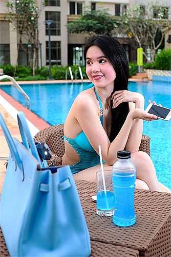 Còn làn da trắng sứ là kết quả hoàn hảo của công nghệ tắm trắng.