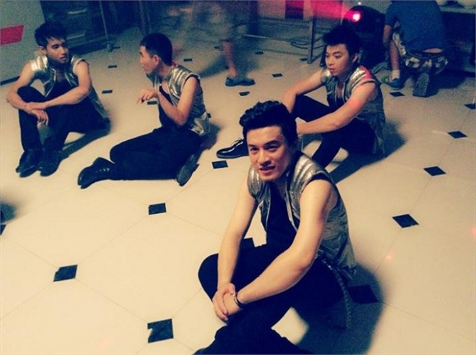 Lam Trường chuẩn bị quay phim.