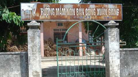 Ngôi làng 10 năm không đám cưới