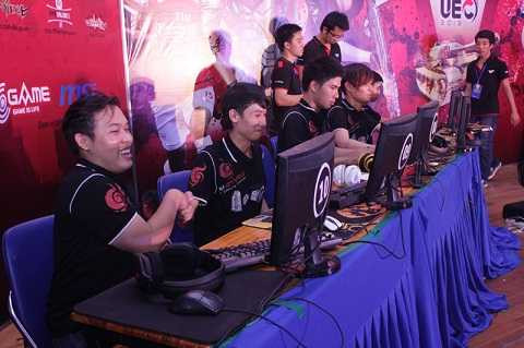 “Ngộp thở” cảm xúc đêm Gala trao giải eSports sinh viên