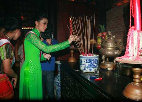 hoa hậu các dân tộc 2013