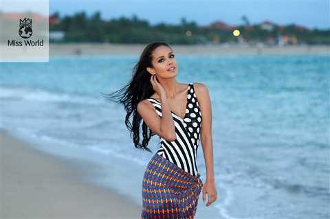  Megan Young
