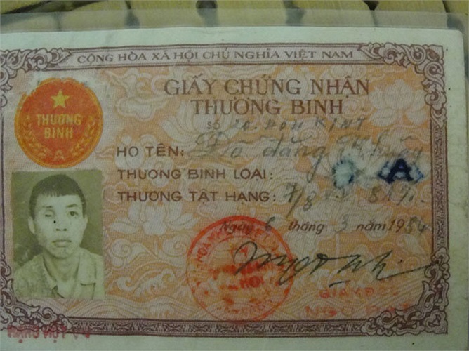 Gặp chúng tôi, bác hồ hởi nói: Vào dịp này, chúng tôi vui lắm vì được Nhà nước, được các tổ chức, cá nhân quan tâm thăm hỏi động viên. 