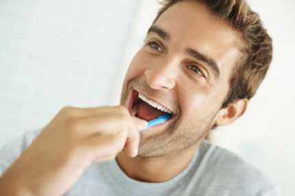 Vệ sinh răng miệng hàng ngày tốt cho trí nhớ