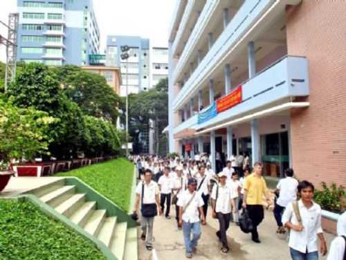 ĐH Công nghiệp TP.HCM.