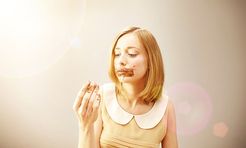 Bệnh Pica ảnh hưởng đặc biệt đến phụ nữ mang thai vì họ có thể ăn cả tường và bùn đất… Lời giải thích được cho là thuyết phục nhất là do sự thiếu hụt chất khoáng, tuy nhiên các chuyên gia sức khỏe không khẳng định đó là nguyên nhân chính.