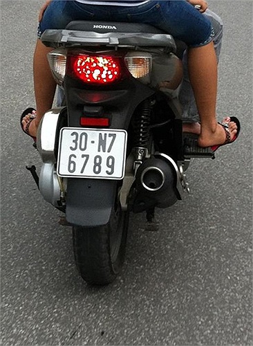 SH biển số 6789.