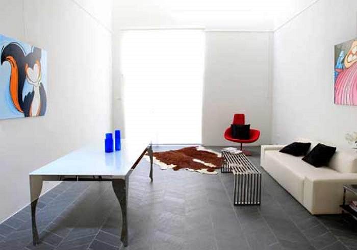 1. Bạn nên giữ nhà cửa giản dị. Dù là tỷ phú nhưng ông Warren Buffett vẫn sống trong căn nhà gồm 5 phòng ngủ ở Omaha do ông bỏ 31.500 USD mua hồi năm 1957