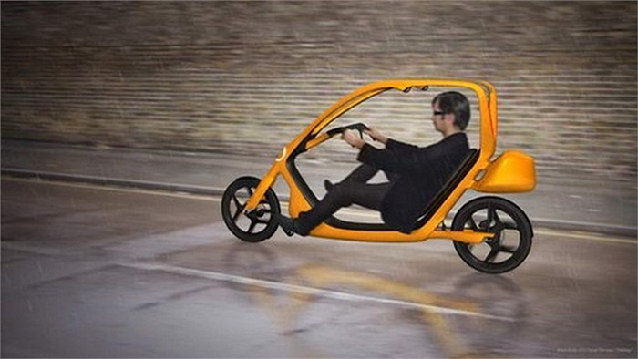 Đi xe đạp nhưng dáng ngồi như lái ôtô, có cả mái che. Bạn có thể tập thể dục mà không lo mỏi lưng hay bị ướt.
