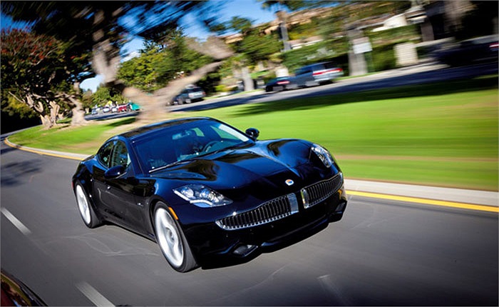 Fisker Karma đứng thứ 2 với 4,52 lít/100km nhờ sử dụng động cơ điện gồm hệ thống pin 20.1kWh và máy phát 2.0 lít tăng áp 4 xi lanh cho công suất 402 mã lực. 