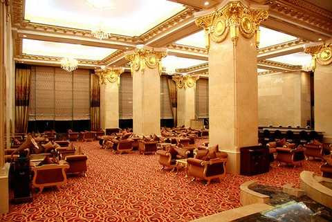 Những ngôi nhà dát vàng siêu đẹp ở Việt Nam