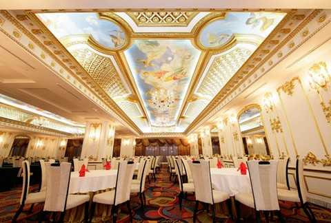 Những ngôi nhà dát vàng siêu đẹp ở Việt Nam