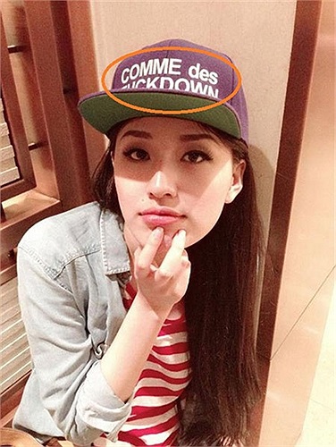 Dù là vô tình khi đội chiếc mũ, nhưng trước những chỉ trích của dư luận, Mai Phương Thúy cũng đã xin lỗi công chúng trên trang cá nhân của mình.