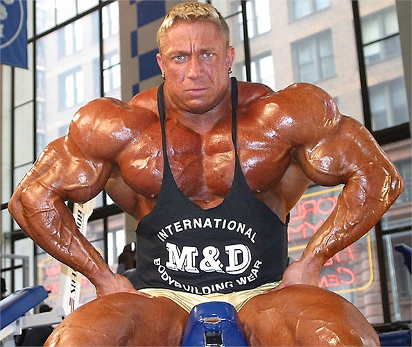 Markus luôn duy trì chế độ tập luyện 6 ngày/tuần, nhờ đó các cơ của anh không ngừng phát triển, ngay cả khi qua tuổi trưởng thành