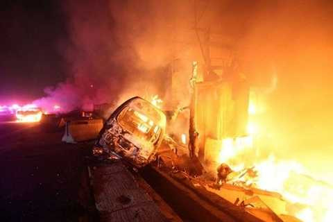 Lửa cháy kinh hoàng ở hiện trường vụ nổ