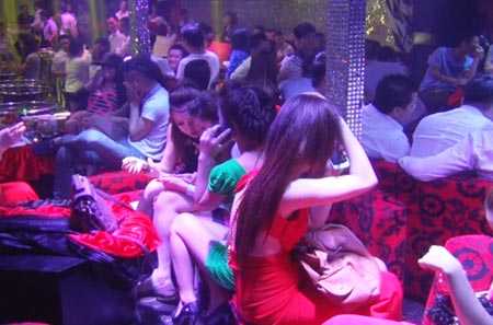 vũ trường, quán bar, điểm hẹn, 0 giờ, tphcm