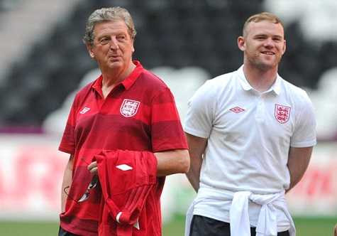 Rooney được khen