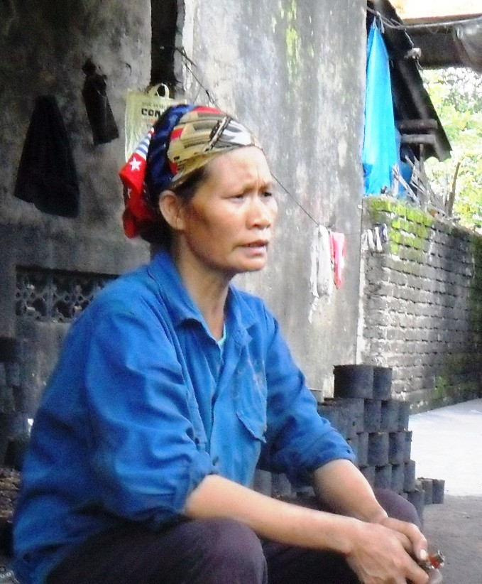 Bà Nguyễn Thị Dung cho biết, ông Hùng là người thân thiện hiền lành, chỉ vợ ông ấy mới kinh doanh nhà nghỉ.