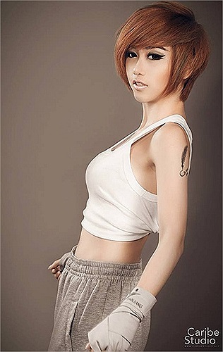 Quỳnh Nhi là fan ruột của K-Pop và chết mê với những ca khúc của 9 cô nàng quyến rũ trong nhóm SNSD.