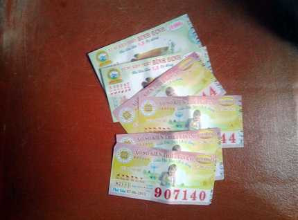 vé số, giật, trộm, lừa đảo, bắt giữ, tố giác