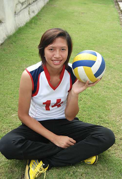 nữ sinh giỏi bóng chuyền