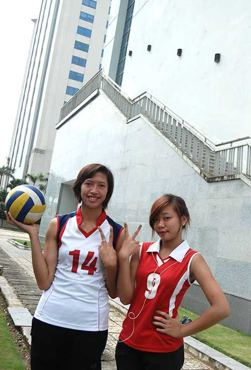 nữ sinh giỏi bóng chuyền