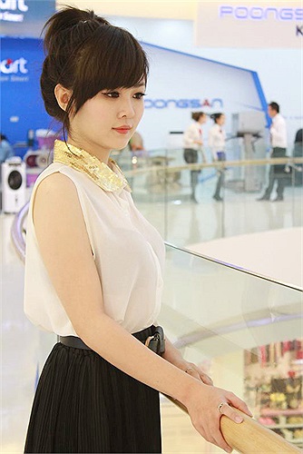 Nếu là một du khách lần đầu đến với Gia Lai, cô bạn sẽ giới thiệu đến thăm quan Biển Hồ, thăm thủy điện Yaly hay đi dạo quảng trường bằng xe ngựa 