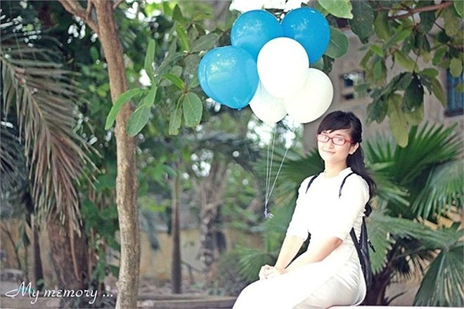 Học tập trong môi trường giáo dục chất lượng tốt tại Đà Nẵng, các bạn gái trường THPT Phan Châu Trinh thường gây ấn tượng với người khác với khả năng giao tiếp tốt cùng ngoại hình xinh xắn.