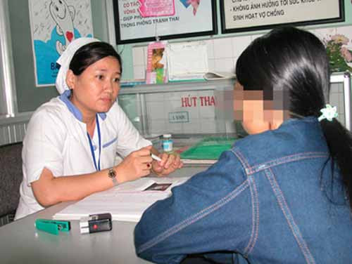 Nữ sinh 'sống thoáng', 4 lần dính bầu