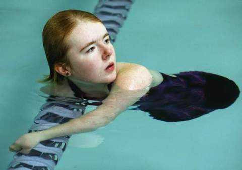 Nữ sinh tàn tật tuổi teen phá vỡ kỷ lục thế giới