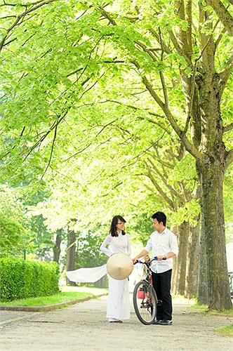 Nét đẹp mộc mạc của tình yêu sinh viên Việt Nam được tìm thấy ở khắp năm châu, Pháp không phải là ngoại lệ.