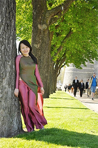 Bức ảnh có tên gọi: Vẻ đẹp mềm mại được nữ sinh Trang Ngọc Lan Phương thể hiện