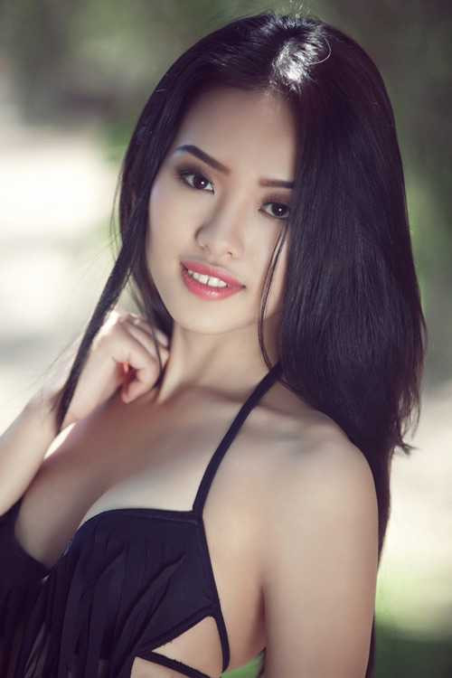 Nữ sinh Việt tại Mỹ xinh như người mẫu