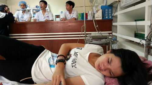 Thí sinh Lê Thị Lan đang cấp cứu tại bệnh viện ĐH Y dược Huế