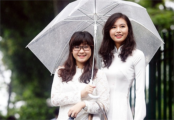 Dù vậy, các bạn vẫn rạng rỡ với nụ cười thật tươi trước ống kính.