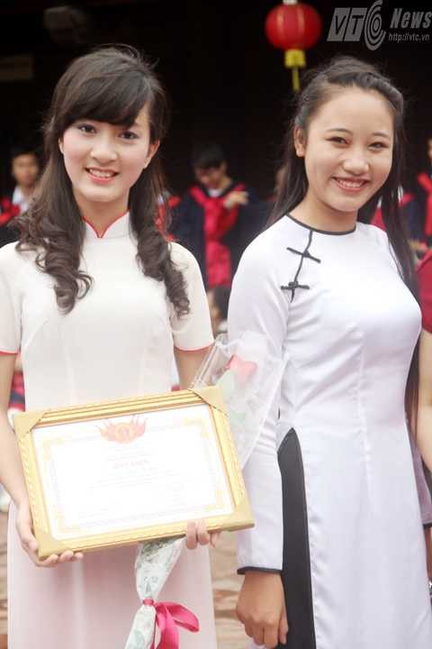 Nữ sinh xinh xắn đạt giải Quốc gia Lịch sử