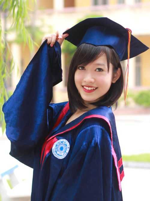 Nữ thủ khoa xinh đẹp hay bị nhầm là con trai