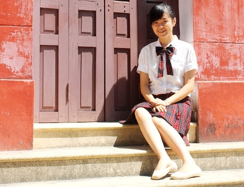 Nữ thủ khoa xinh xắn Trương Thái Chân 