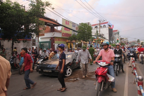 Vụ tai nạn gây cản tơở giao thông