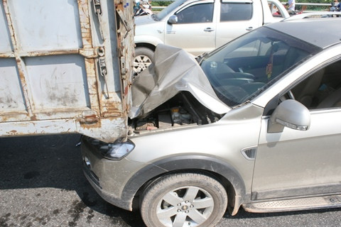 cầu Thanh Trì ùn tắc