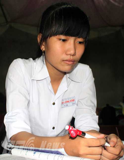 Ô Xin nhận tin đỗ 2 trường đại học trên giường bệnh