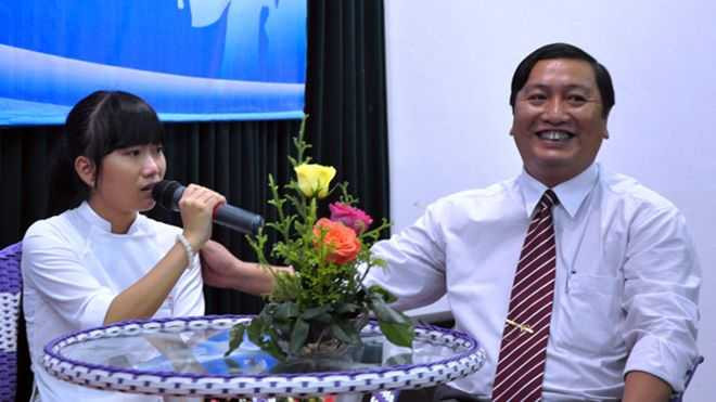 Ô Xin nhận lời thầy Lê Triều Sơn làm cha.