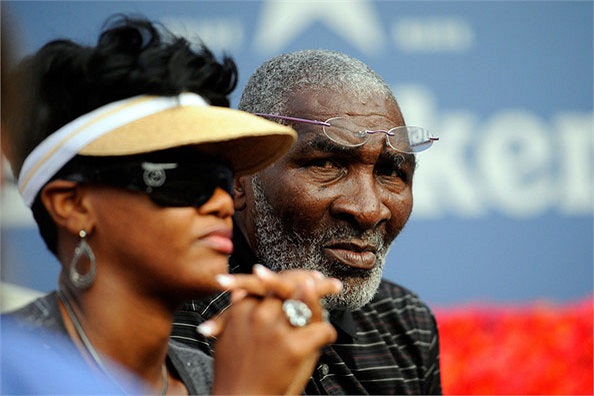 Bắt đầu từ năm 2009, ông Richards Williams bắt đầu hẹn hò Lakeisha Graham